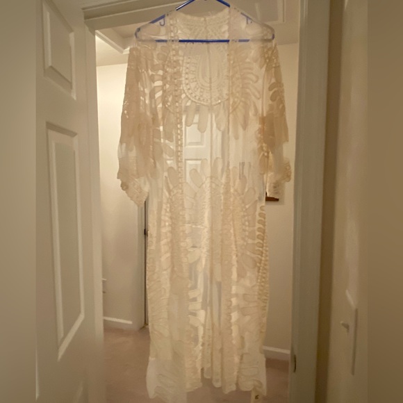 New Floral viscose (rayon) Kimono/Cover-Up - Picture 2 of 4